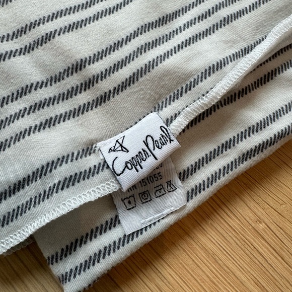 Copper Pearl • Knit Swaddle Blanket • Midtown - Picture 4 of 4